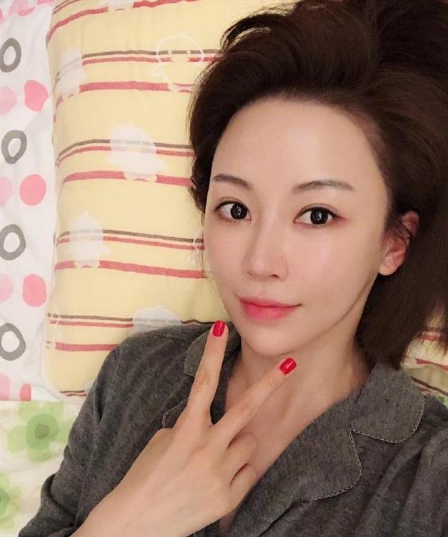 潘晓婷|“九球天后”潘晓婷40岁仍单身？看看她洗澡后的自拍照，你敢追？