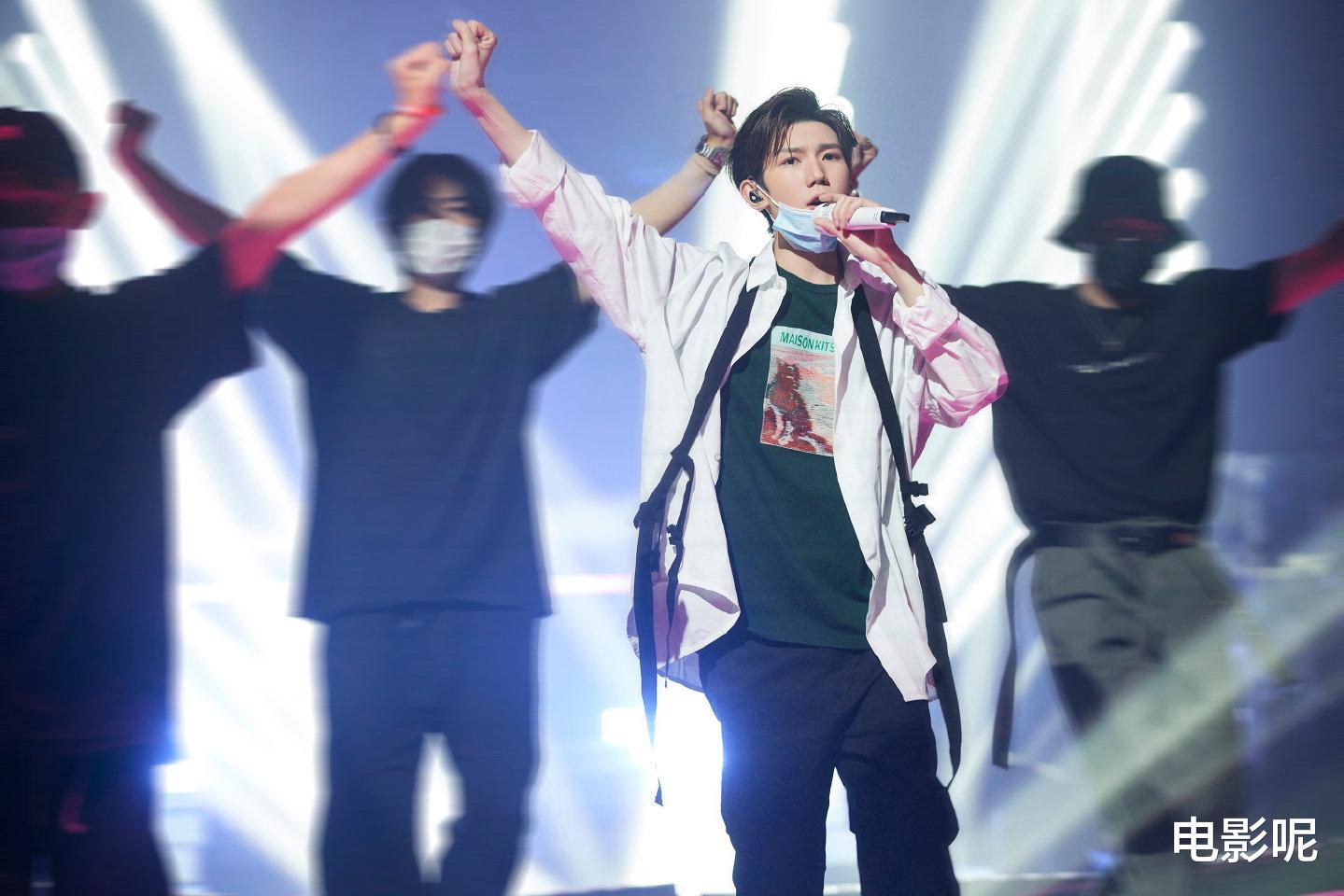 王源|遇到学员负气离场，王源的反应很绝，网友：想到他以后的状态了