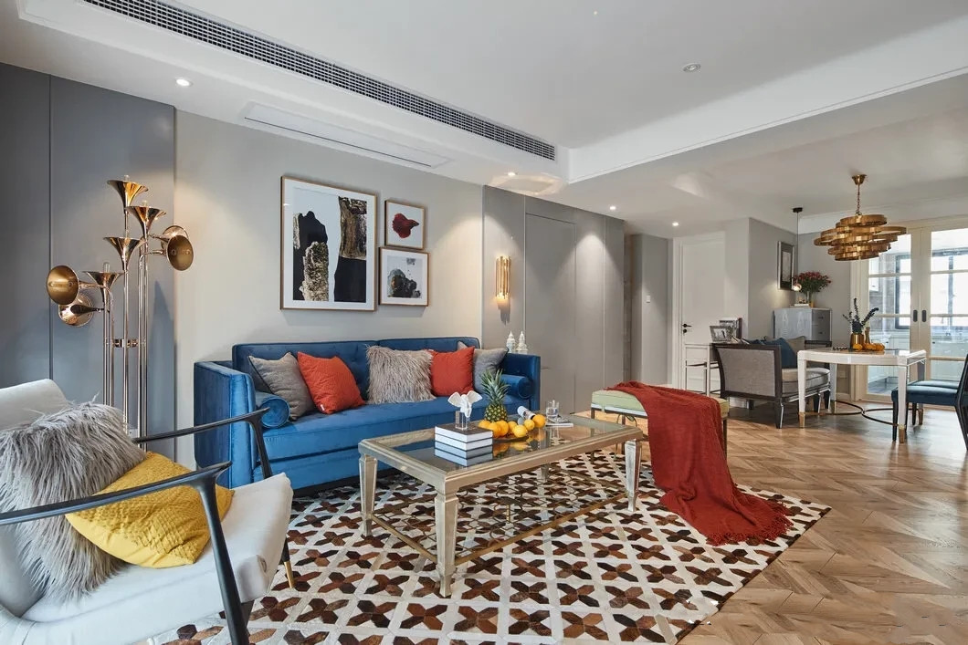 现代风的设计轻奢感超强,入户就被迷住,时尚大气又好看