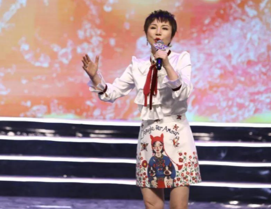 春晚|她是国家一级演员7次登上春晚，因耍大牌被封杀，晚年以走穴为生