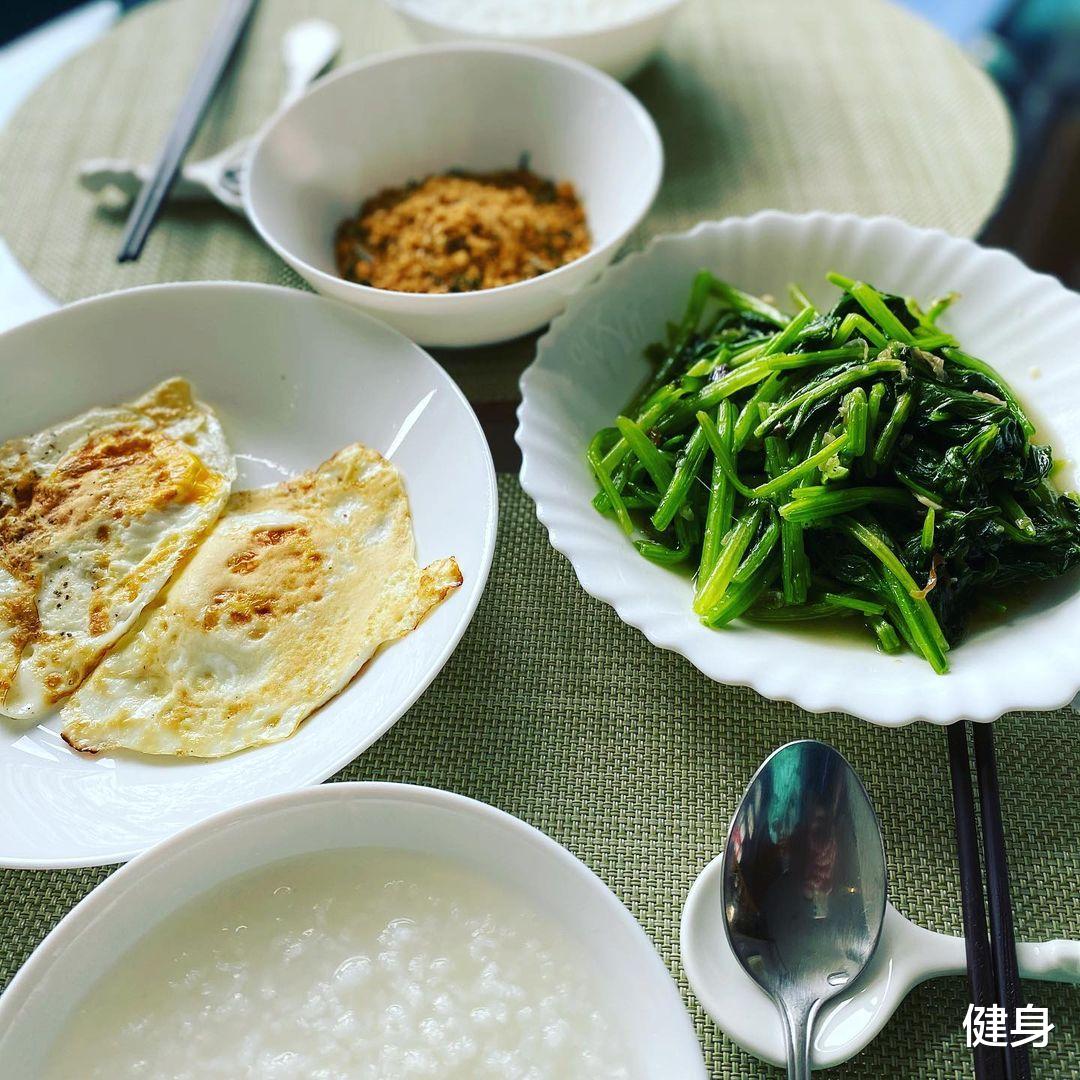溫翠蘋|30年前衣服穿起來還太大！50歲溫翠蘋堅持１件事擺脫小腹婆