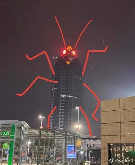 InsDaily|2021建筑界“丑东西”大赏！网友被吓到：它们到底经历了什么！