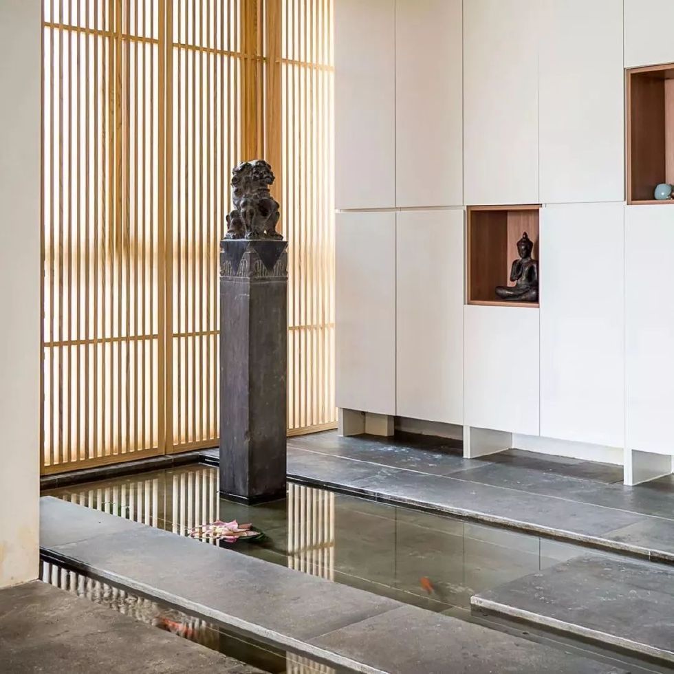 |老公不顾反对在地板下养鱼，老婆气到哭，半年后回到家彻底懵了