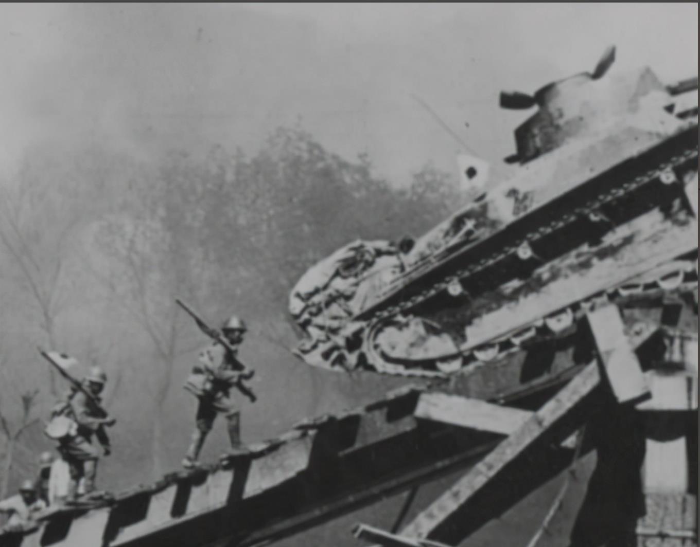 梦想中的 河南老奶奶去医院看病，无意间露出胳膊，医生看到后悄悄报了警