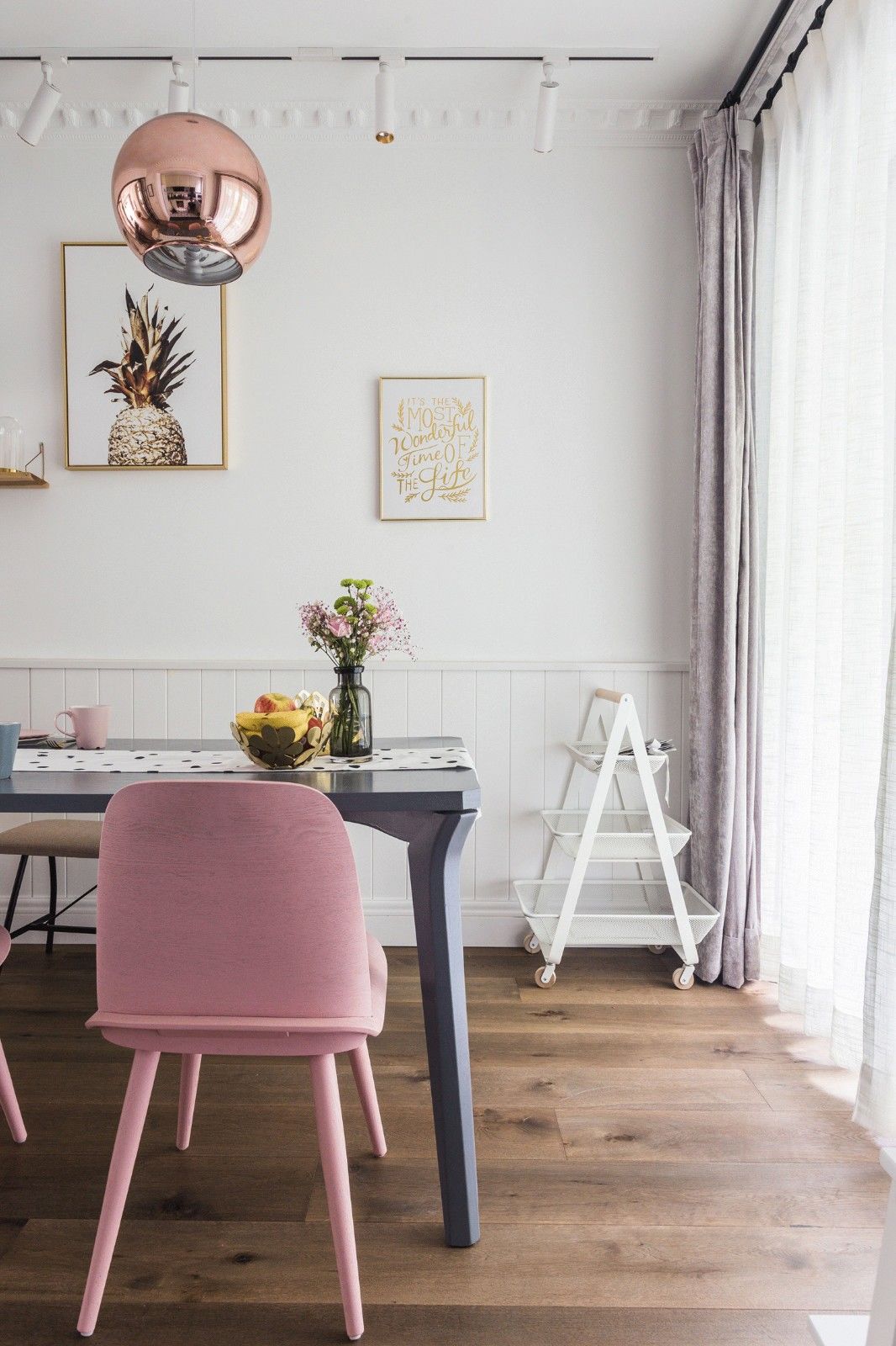 家居超人|年轻小夫妻的家，添加粉红色和圆形波点，满屋都是文艺青春的气息