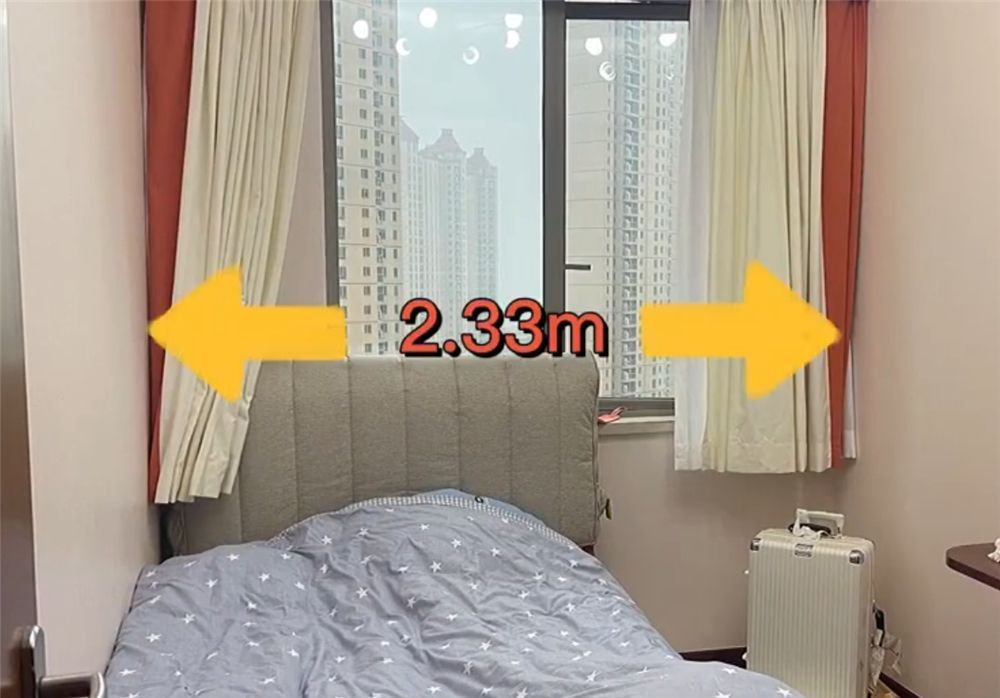 姑娘改造2米宽卧室,将巴掌大的小空间重新设计,变成少女风小窝