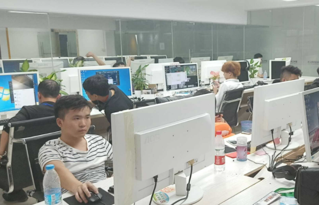 沉默的心灵|28岁男子确诊肝癌，医生怒斥：睡前常做这两件事，铁打的肝也受不了