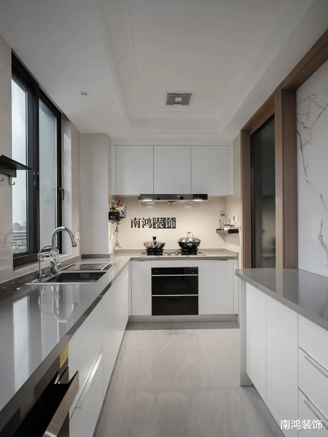 百搭厨房配色方案，你还只会“黑白配”吗？