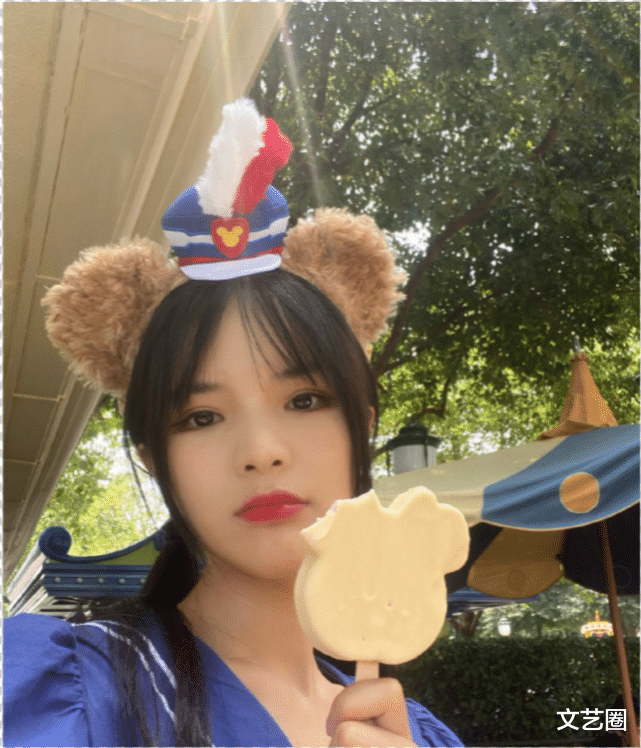 |47岁网红七阿姨与小鲜肉约会，网友：如果知道是47岁估计会崩溃