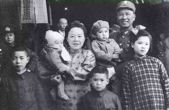 今古言堂 婚后妻子无法产子，老公去了外地与别人生子，她回家连生6个儿子