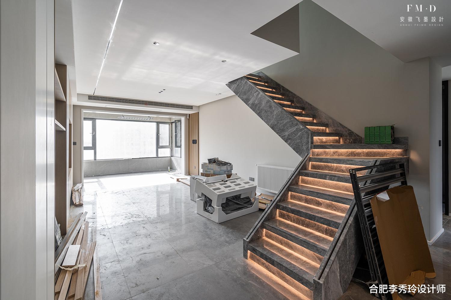 挑空5米8就是优势,“4拆2浇”不唬人,又赚20㎡,是跃层装修榜样