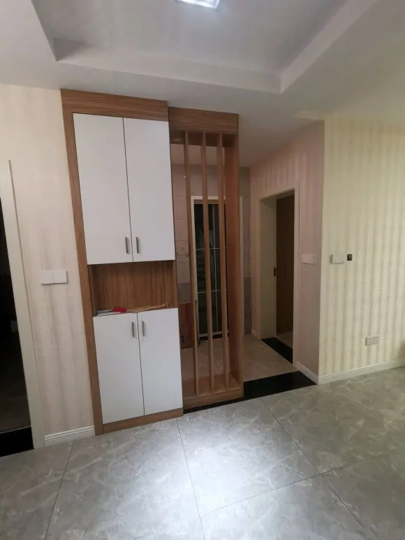 买一层有送顶楼，老婆贪便宜激动买下，装修花40多W，羡煞旁人！