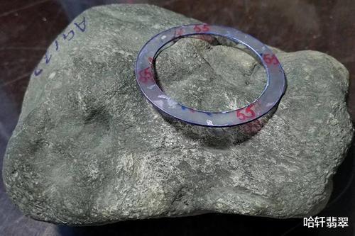 翡翠|【哈轩翡翠】翡翠赌石常用的六条小知识！