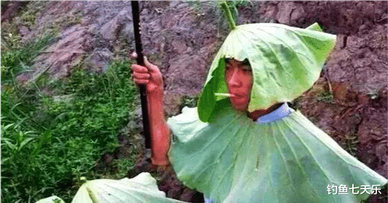 河内|钓瘾够大！杭州青山湖数名钓鱼人上演“水上漂”，在湖中间稳坐钓鱼台