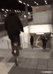 学姐说育儿|“翻出20多年的BB机，看到一行字，好像一切都晚了！”哈哈哈