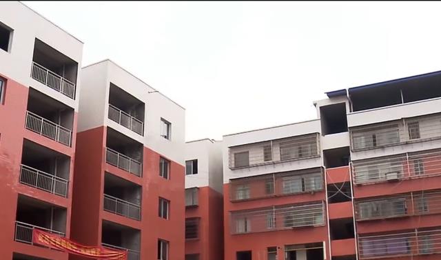 大妈借遍亲戚花20万买房,新房装修在即,却发现房子被转卖给他人