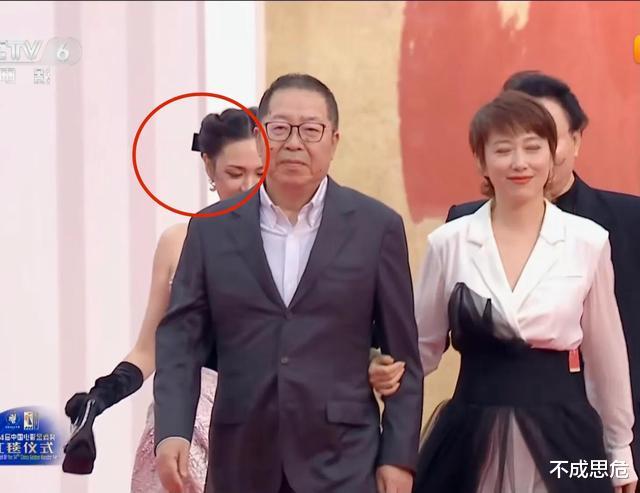 宁静|金鸡红毯精彩瞬间：宁静省布料，女星挺孕肚上场，朱亚文光头亮了