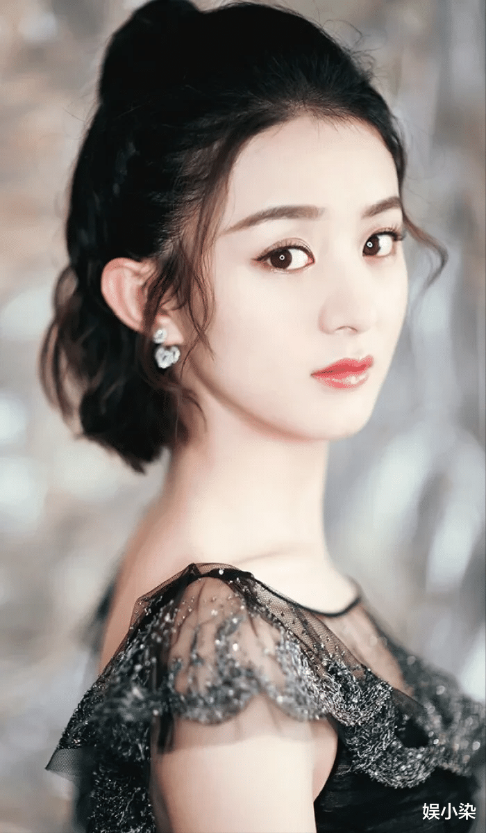 冯绍峰|冯绍峰从“花花公子”变成了“妻管严”，网友：这姑娘太会来事了