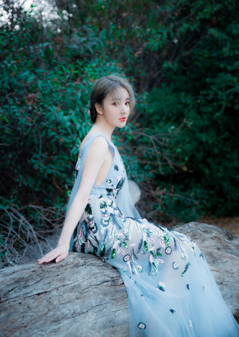 张铁林|皇阿玛眼神最有侵略性的一次，网友：当评委还是选妃子？