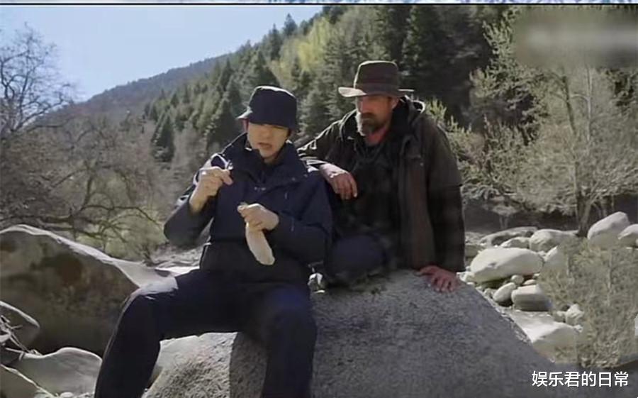 钟汉良|46岁钟汉良重走长征路！零下爬雪山环境艰险，走路手脚并用引泪目