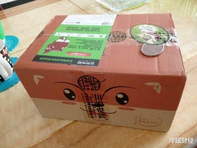 只是因为纸盒?三只松鼠员工倒卖被抓,殊不知那是公司“命脉”