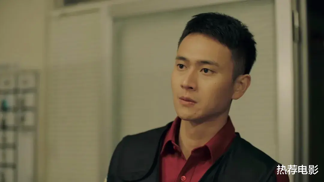 欧美明星|一开播就收视夺冠，播完飙上9分，这部就是年度十佳之一！