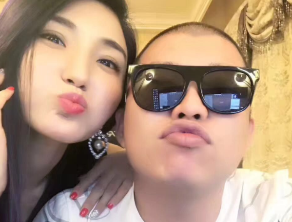 井元林|二驴调侃女网红刘大美人，怂恿自己父亲去和对方相亲，粉丝：人才