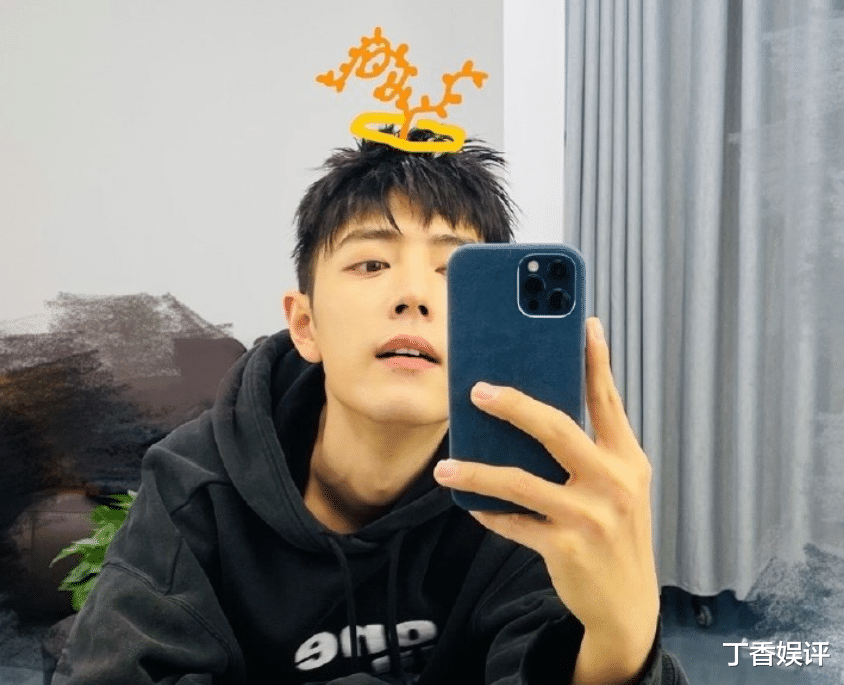 肖战|肖战与陈情令主创聚餐被拍，几位主演都在，最重要的那位却缺席了