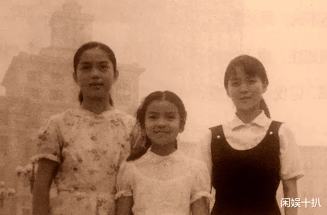 朱迅|央视美女主持朱迅：节目中说起父亲泣不成声，思念母亲潸然泪下