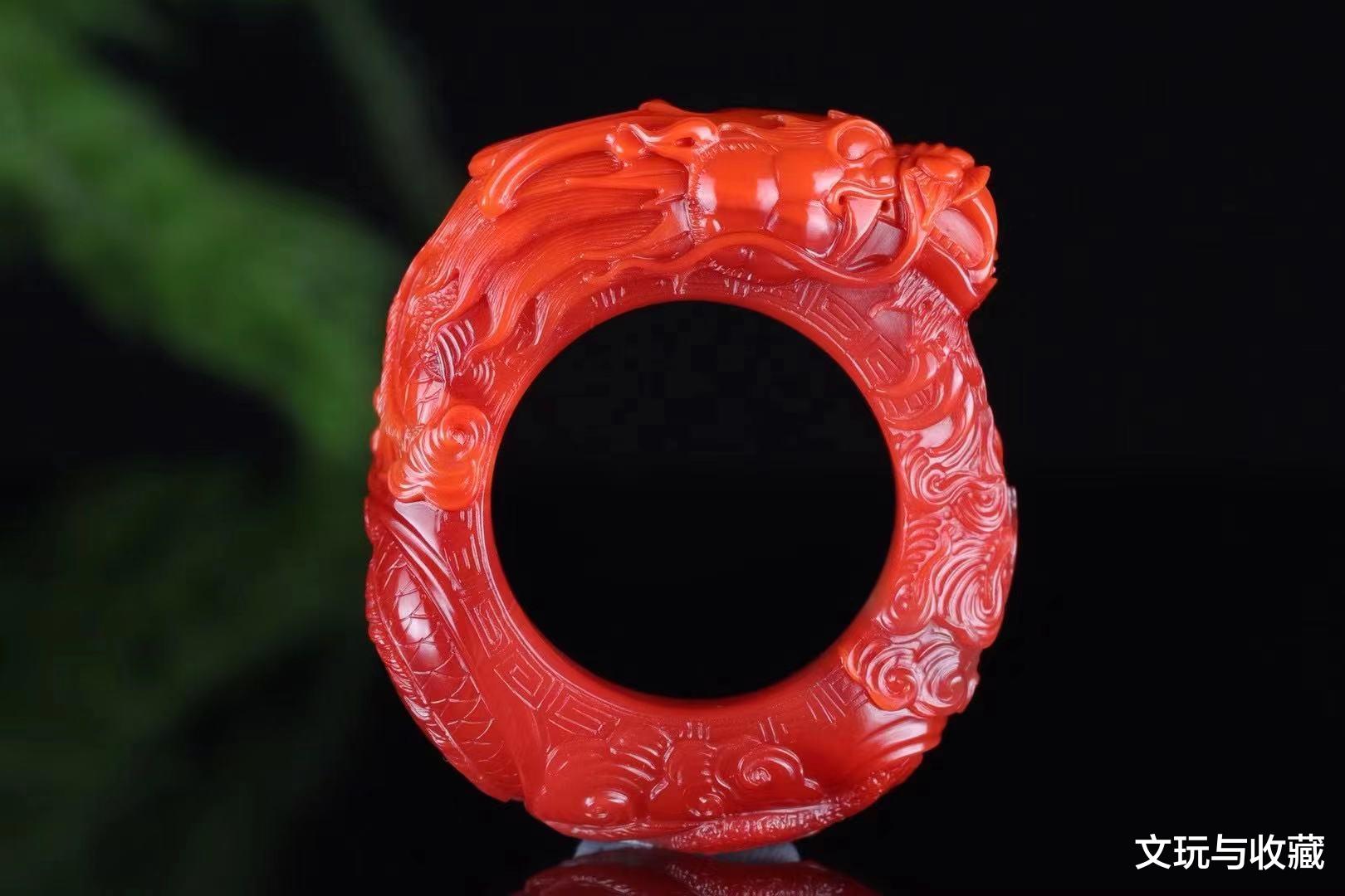 雕刻|雕刻一个南红的扳指有点霸气，一般人真的降不住