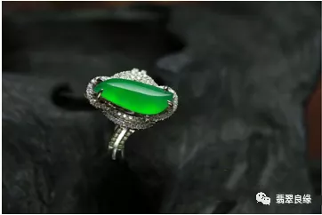 翡翠|为什么翡翠价格在中国不断上涨?