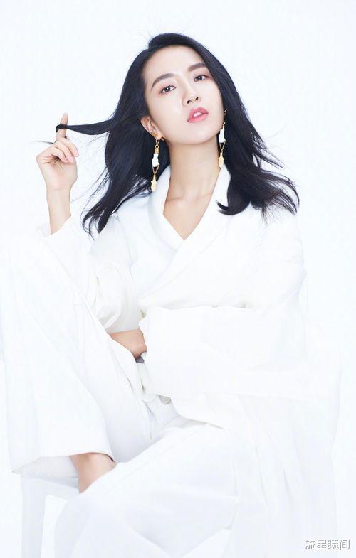 许龄月|美丽优雅，俏皮可爱，所有美好的形容词都构成了一个许龄月！