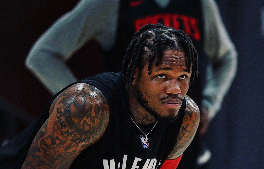 籃網(wǎng)隊(duì)|一夜間，4筆簽約達(dá)成，詹姆斯開(kāi)心了！籃網(wǎng)大麻煩，哈登傷勢(shì)出爐