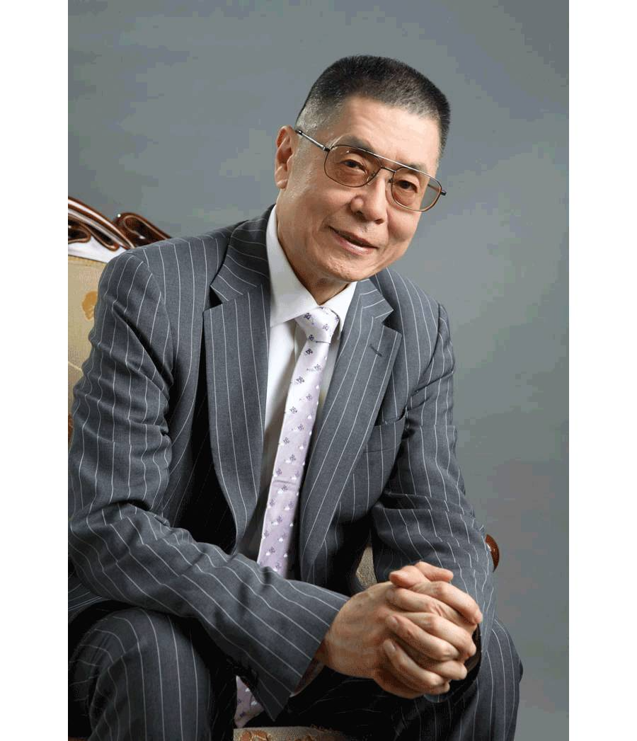 刘诗昆|82岁刘诗昆带妻女开跑车,1岁女儿高颜值随妈,出生身价就达5亿