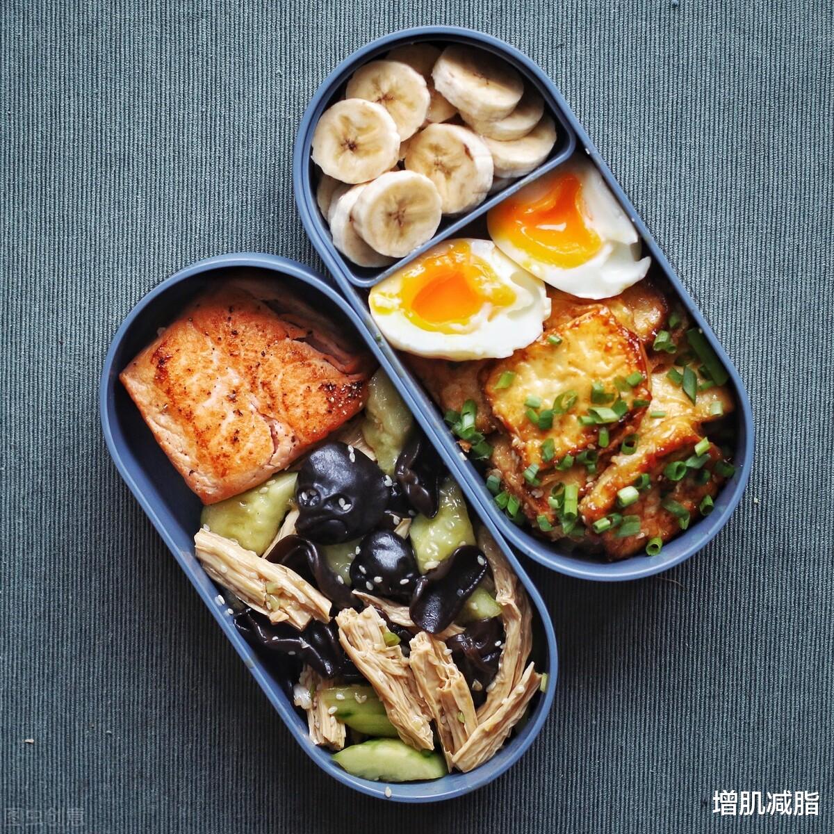 西装 减肥期间，饮食重要还是健身重要呢？坚持健身的6个收益