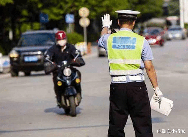 电动车小行家 电动车乱象“何时休”,即日起,严查“4禁”行为,查到顶格处罚