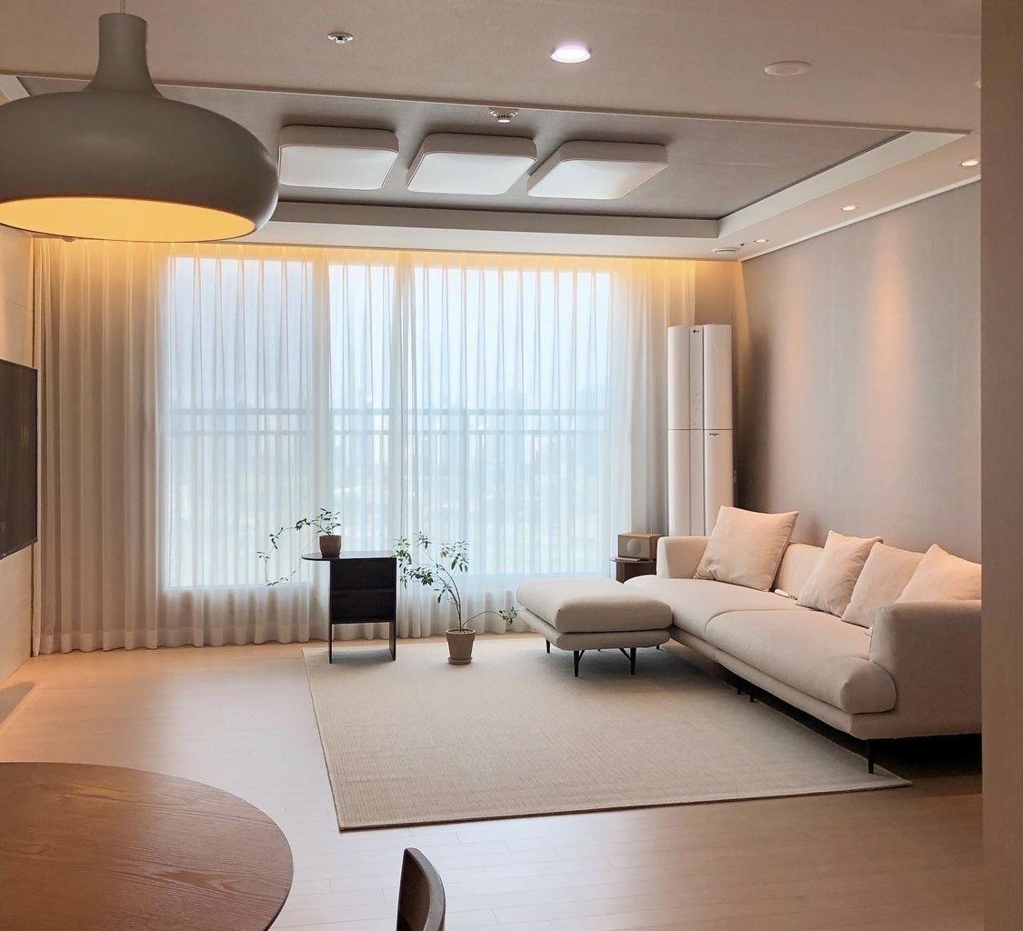 她家,不像是干净,更像是在展示艺术!网友:越简单,越高级!