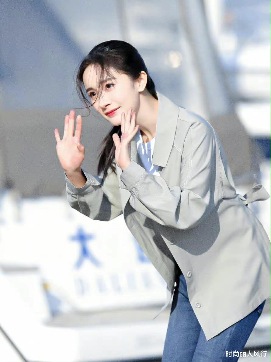 杨幂|杨幂大剧高调登央视彻底开挂！职场风穿搭再次火，杨幂秒变央视脸