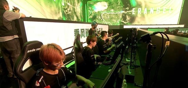 4am战队|4AM周决赛拿下两连鸡,XDD笑容逐渐嚣张,你永远可相信Forever