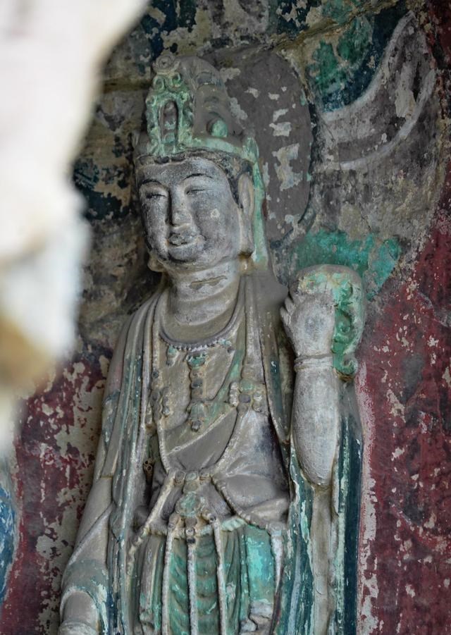 阿毛集结站 四川有个古城, 相传是武则天的故里, 名气不大却藏有媲美龙门的石窟