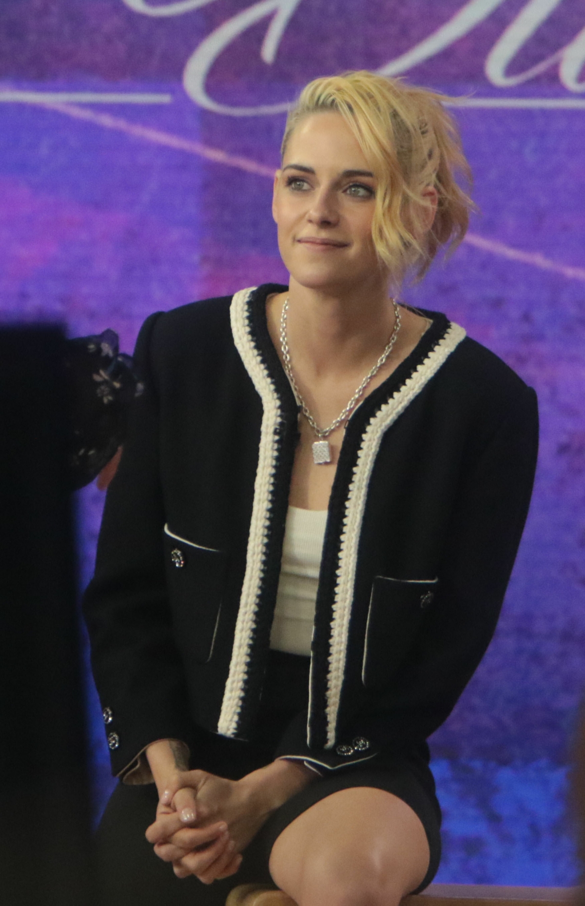 克里斯汀·斯图尔特|《暮光之城》斯图尔特订婚后首露面，网友：长这张脸我天天舔镜子！