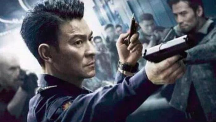 战狼3|传《战狼3》已顺利过审，豪华阵容让粉丝兴奋，一代天王却成客串