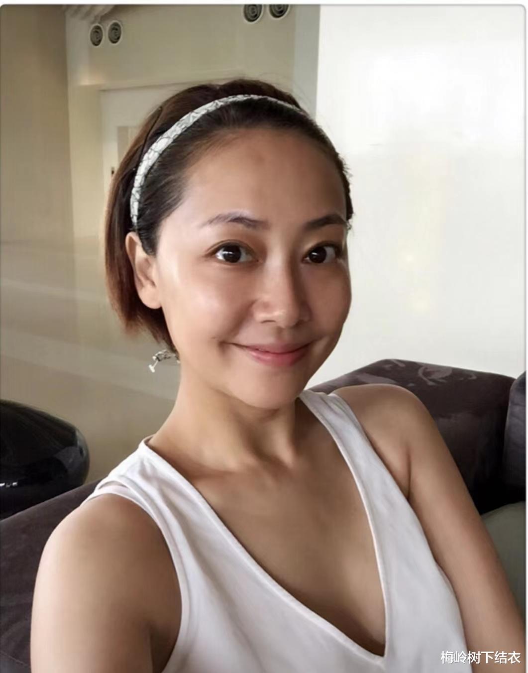 乌托邦|56岁的张卫健长期在外拍戏接触上千女演员，这个举动让老婆信他