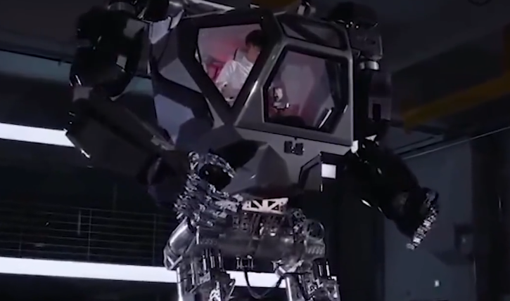 机器人|人类生产的4款巨型机器人，功能强大，你看到的不是科幻！