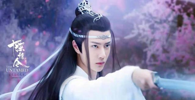 明星素颜|王一博路人镜头下太普通，纯素颜光环全无，被吐槽并不惊艳！