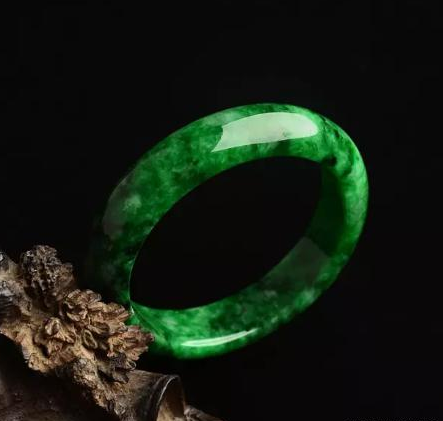 绿松石|翡翠以绿为尊,满绿更是价值不菲,这两种满绿翡翠却很廉价