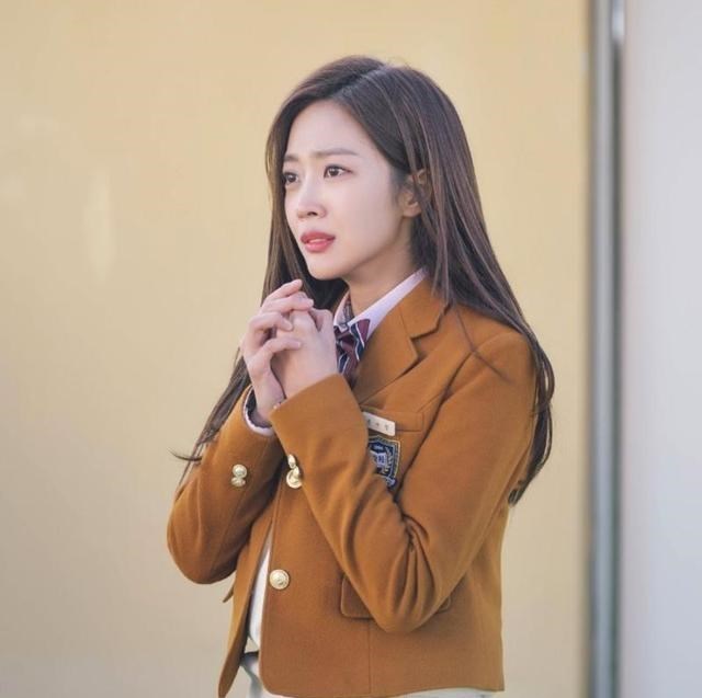 郭碧婷|长得像“韩艺瑟、高雅拉和雪莉”，这位美女演员为何还是记不住脸