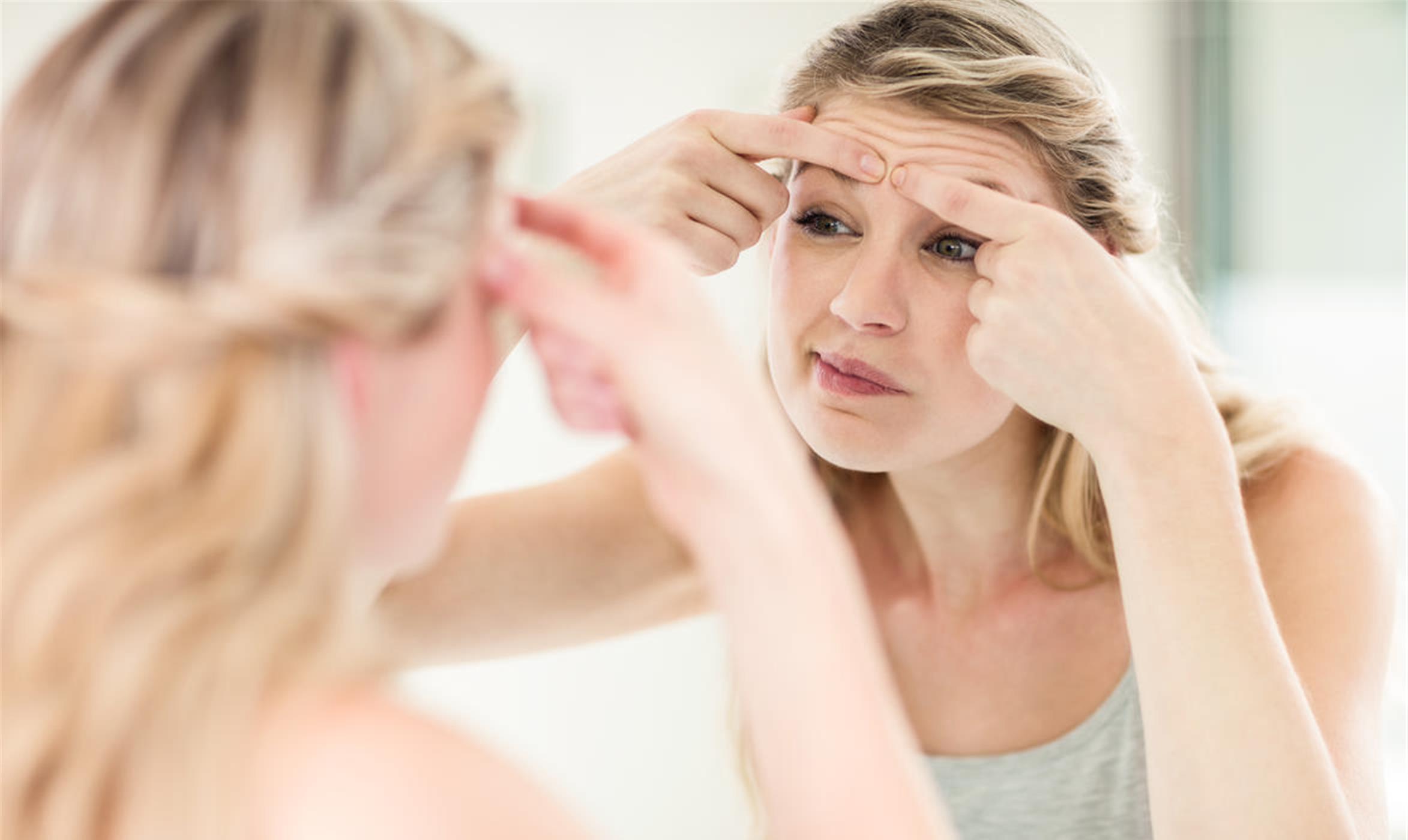 饮食|女性湿气过重有三种表现，睡前坚持做好这几件事，排出湿气更健康