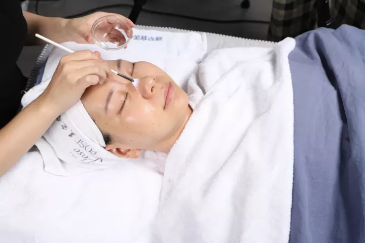 萌萌一笔|果酸有哪些?敏感肌肤能刷酸吗?