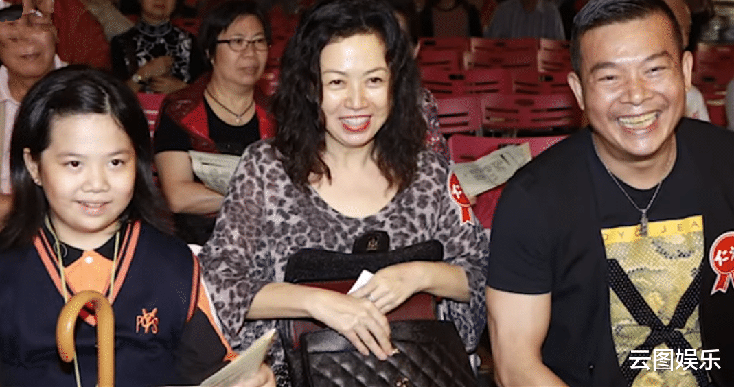 吴毅将|60岁老戏骨吴毅将现身内地发廊，理一次发花了31元，直言太便宜了